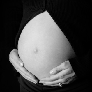 http://purposebeyondpain.files.wordpress.com/2009/12/pregnancy1.jpg